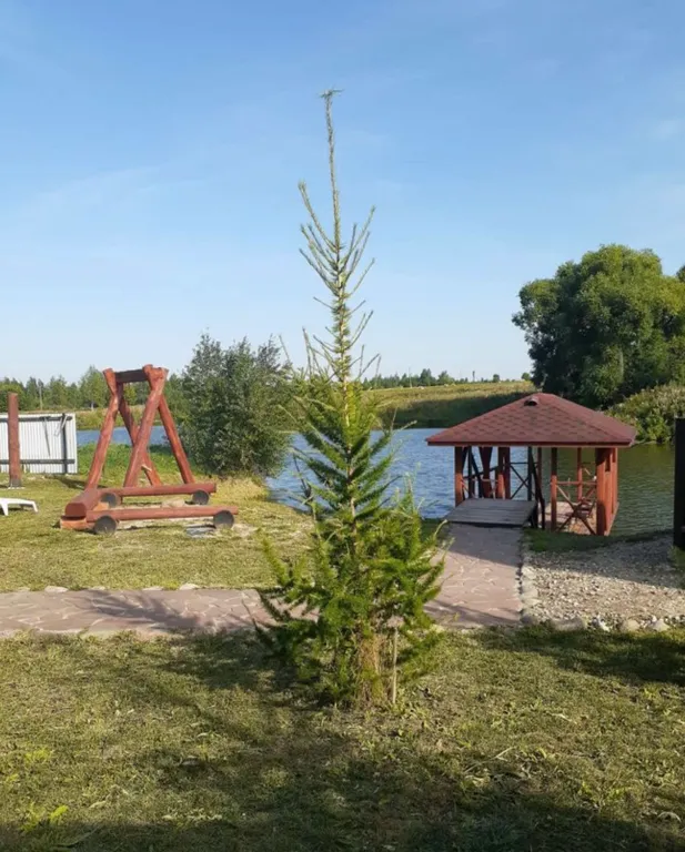 Уютный гостевой дом с баней на берегу озера