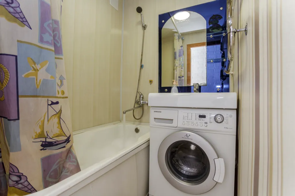 2- комнатная квартира в 3-х минутах езды от вокзала