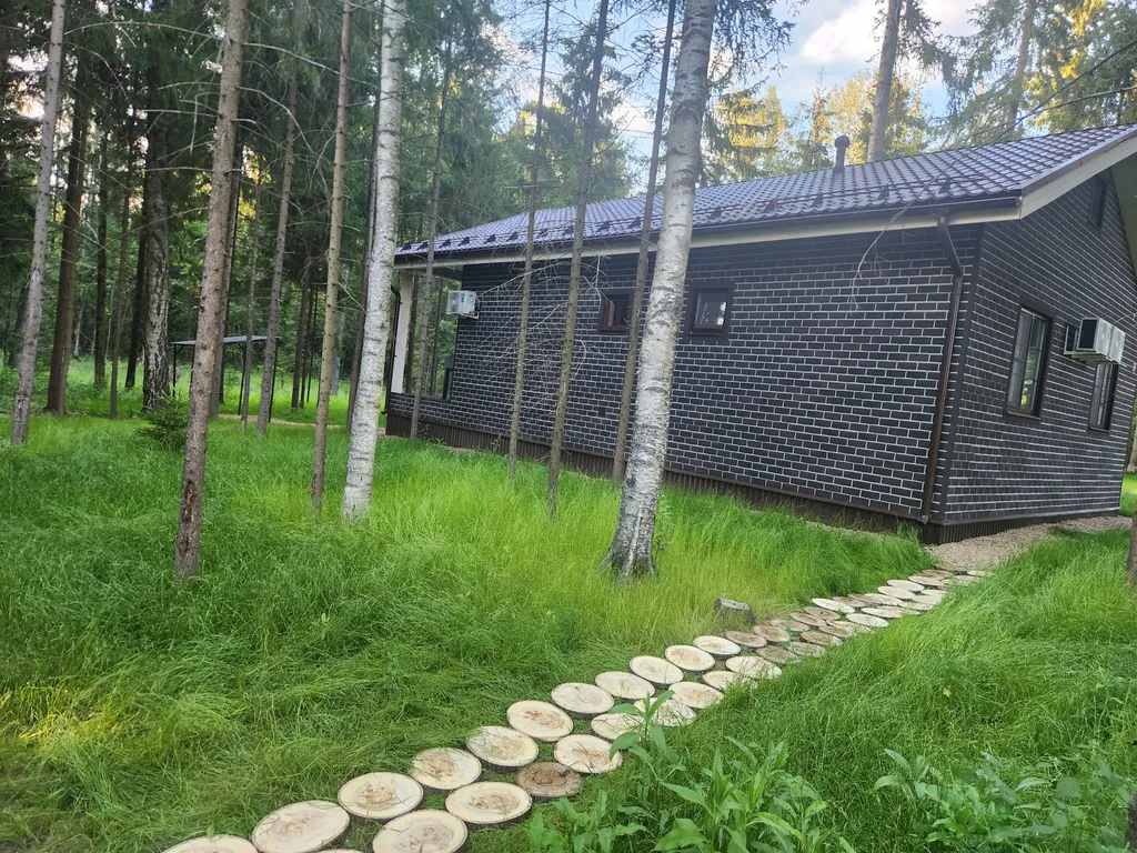 Коттедж Коттедж в Forest House с сауной в лесу — Никулино