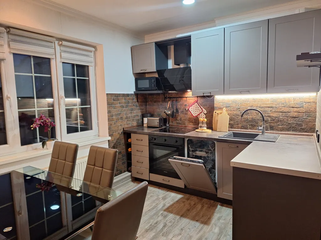 Апартамент с большой террасой и видом на море