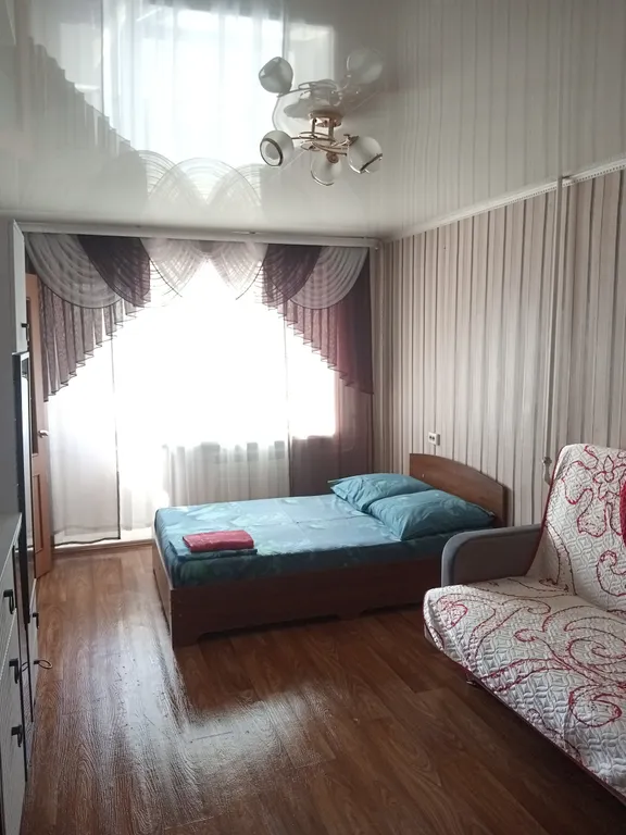 Уютная квартира в центре города — аренда посуточно в Краснотурьинск