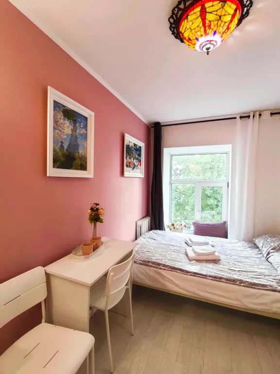 Квартира Комната "Другой Эрмитаж". Между Эрмитажем и Исаакием. Хранение багажа. — Санкт-Петербург