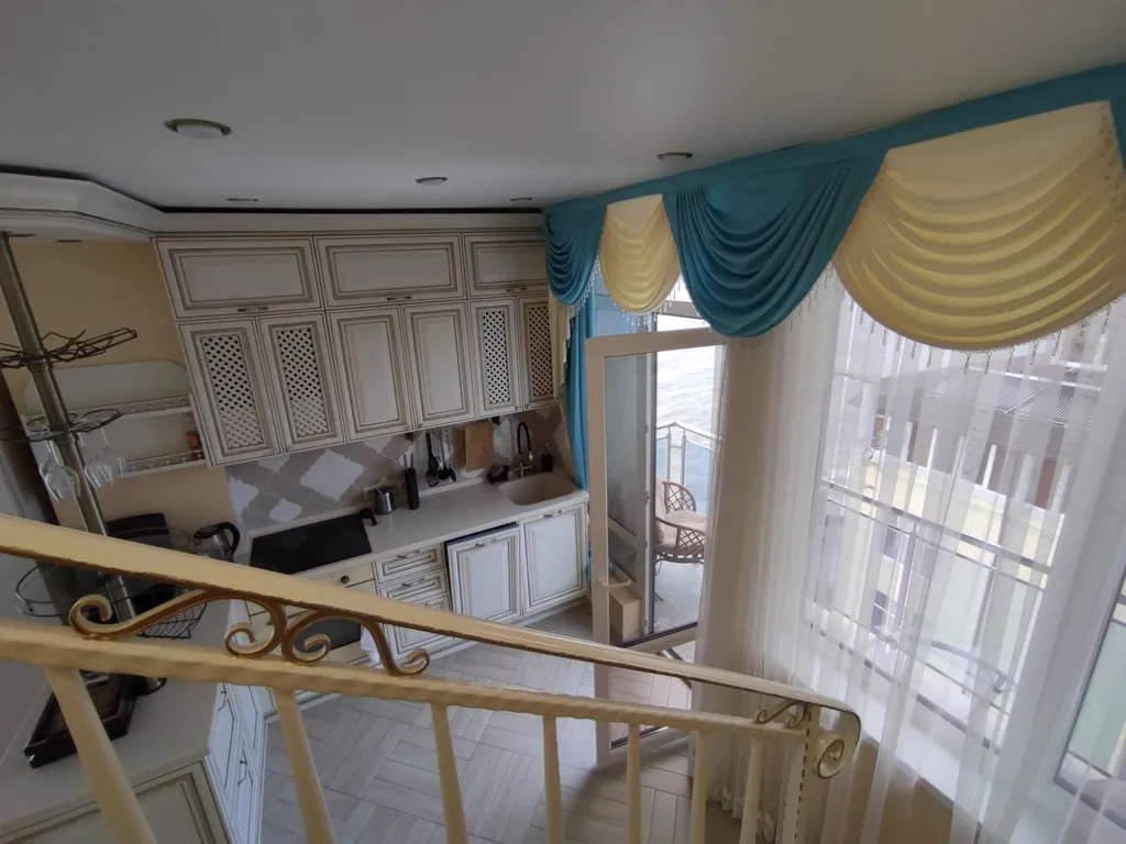 Квартира с видом на море и горы