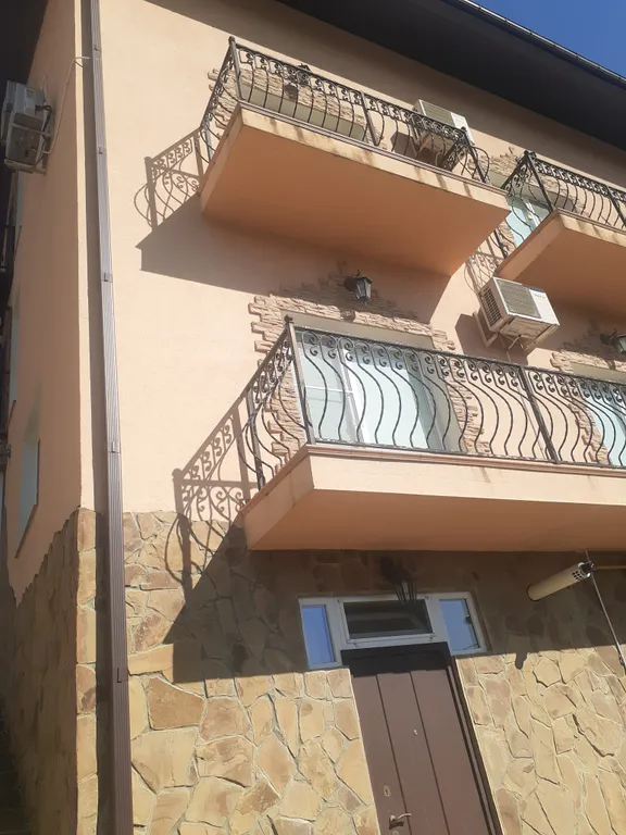 Коттедж Уютный дом с бассейном — Сочи