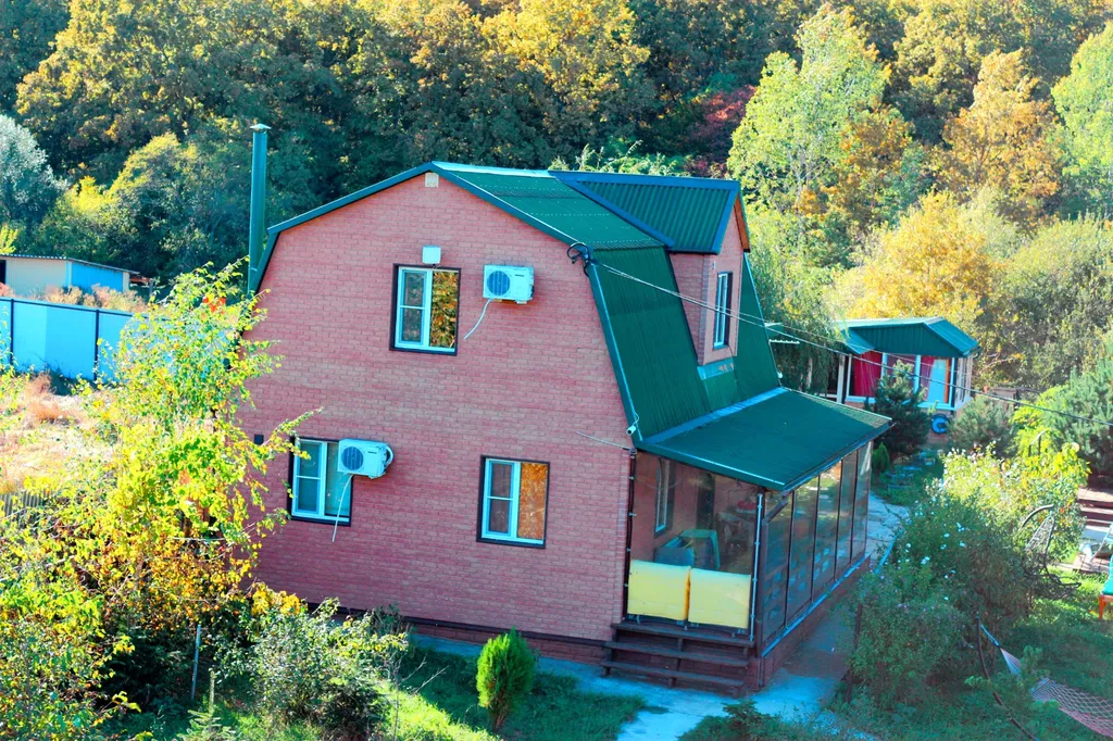 Уютный гостевой дом в лесной зоне