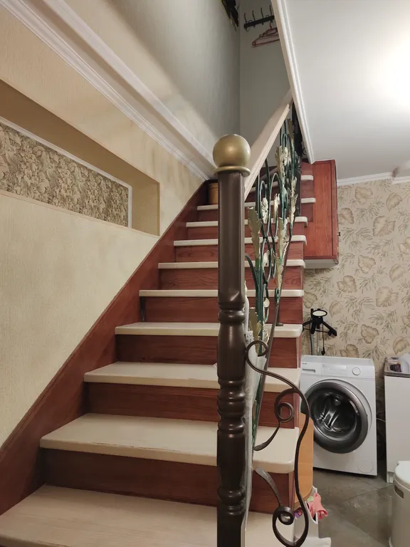 Коттедж 4-комнатный Дом — Ялта