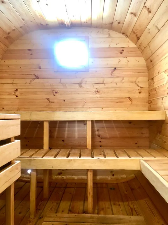 Уютный деревянный загородный дом в живописном селе