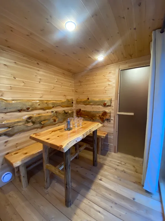 Благоустроенный дом рядом с ГЛК Манжерок