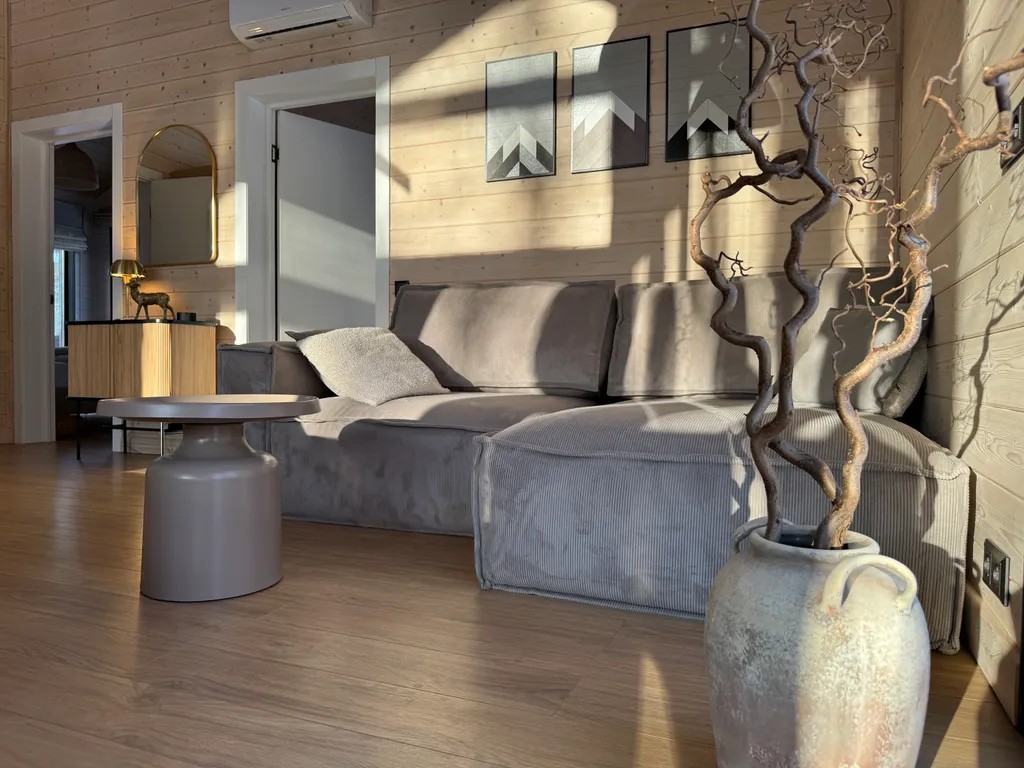 С сауной и камином одноэтажный барн в березовой роще