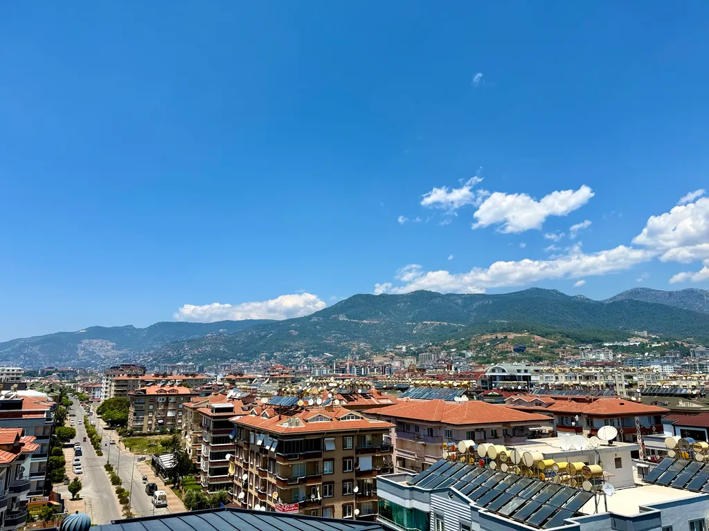 Luxury Flat 300m to the Beach