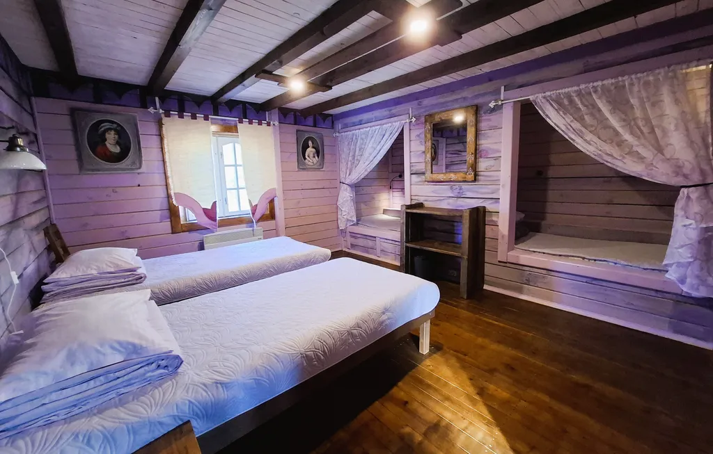 Дом-замок для большой компании