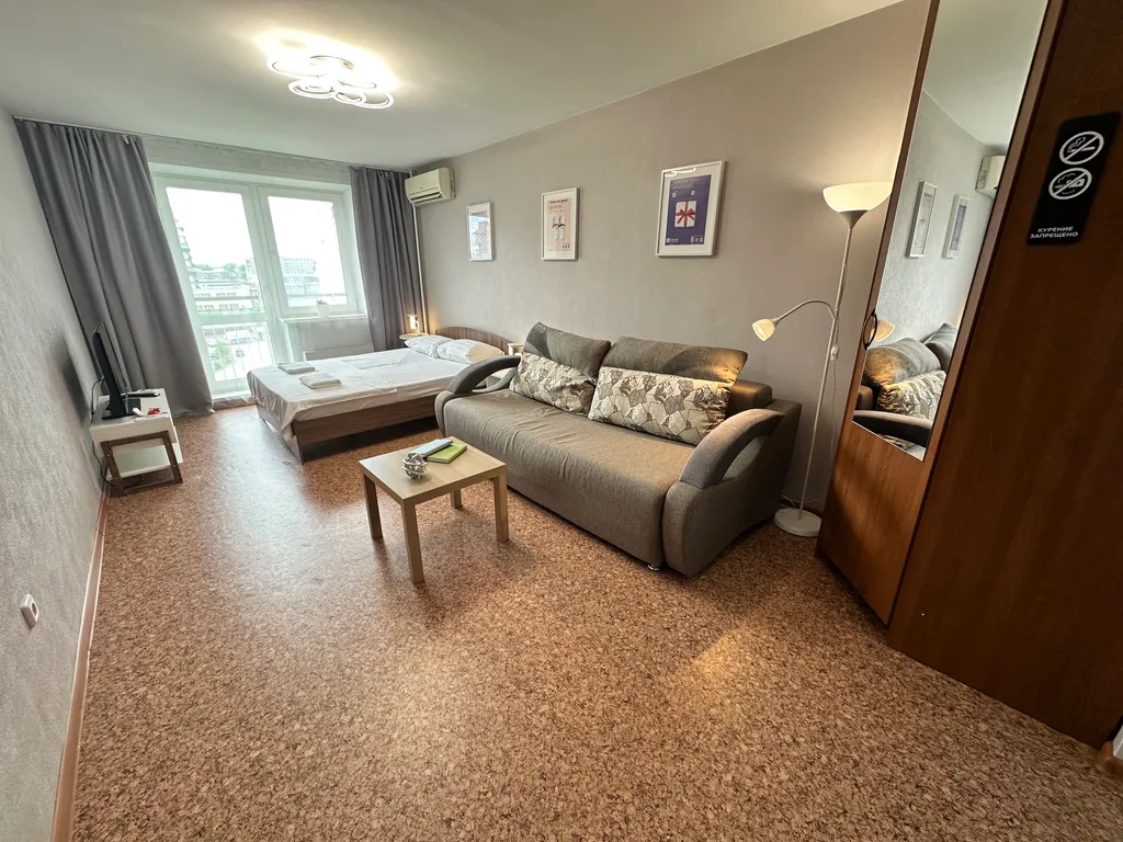 "В Гости!" на Строителей 90Б (1к квартира рядом с Кузнецким льдом)