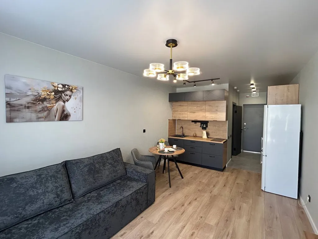 Стильная квартира с видом на лес