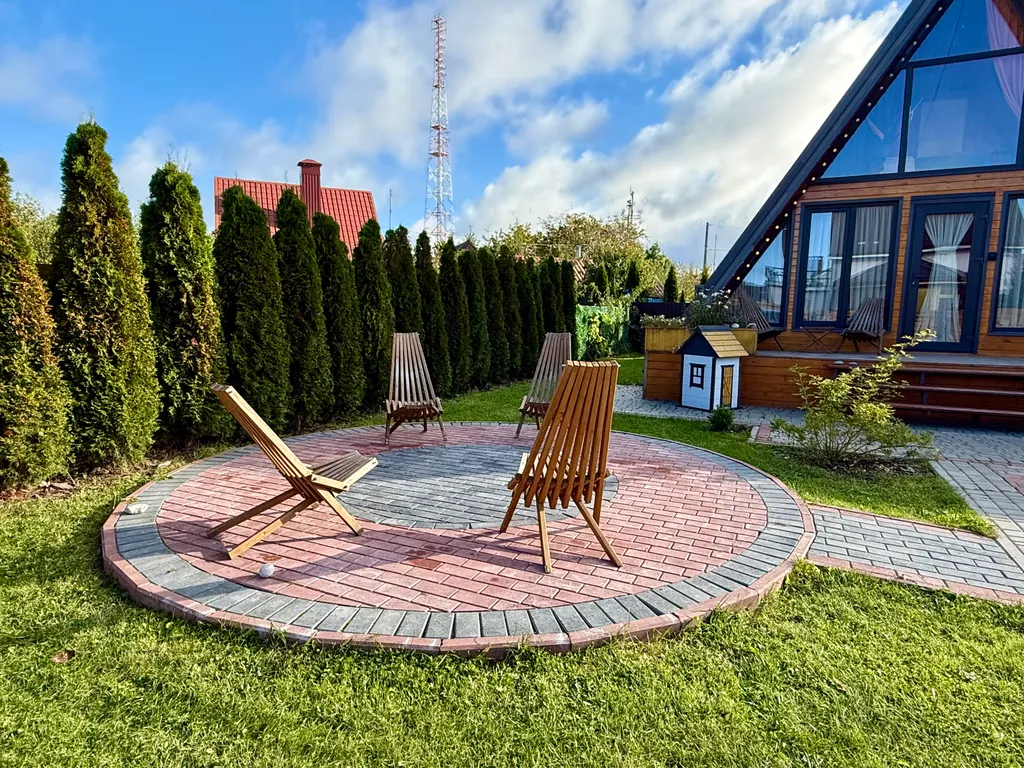 Дом с баней, караоке, PlayStation и Алисой на берегу моря