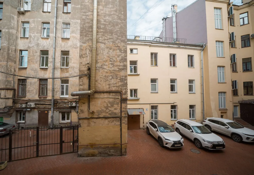 Классическая квартира на Петроградской
