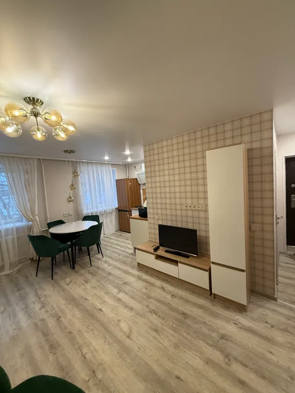 Уютная квартира в 2х остановках от жд вокзала