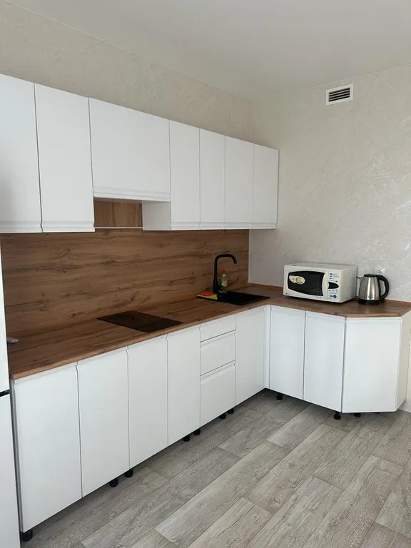 Новая, чистая 1-комнатная квартира