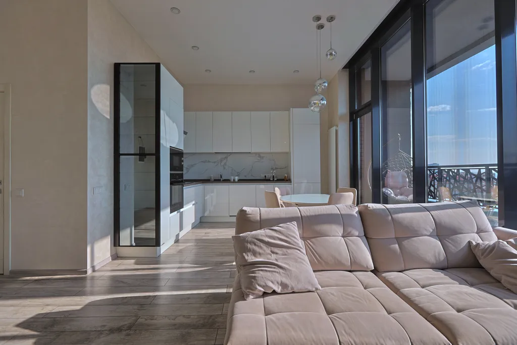 Уникальная квартира с панорамными окнами в центре Волгограда