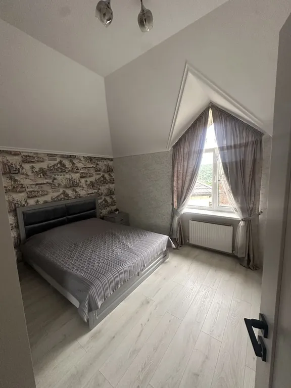 4-комнатный Дом