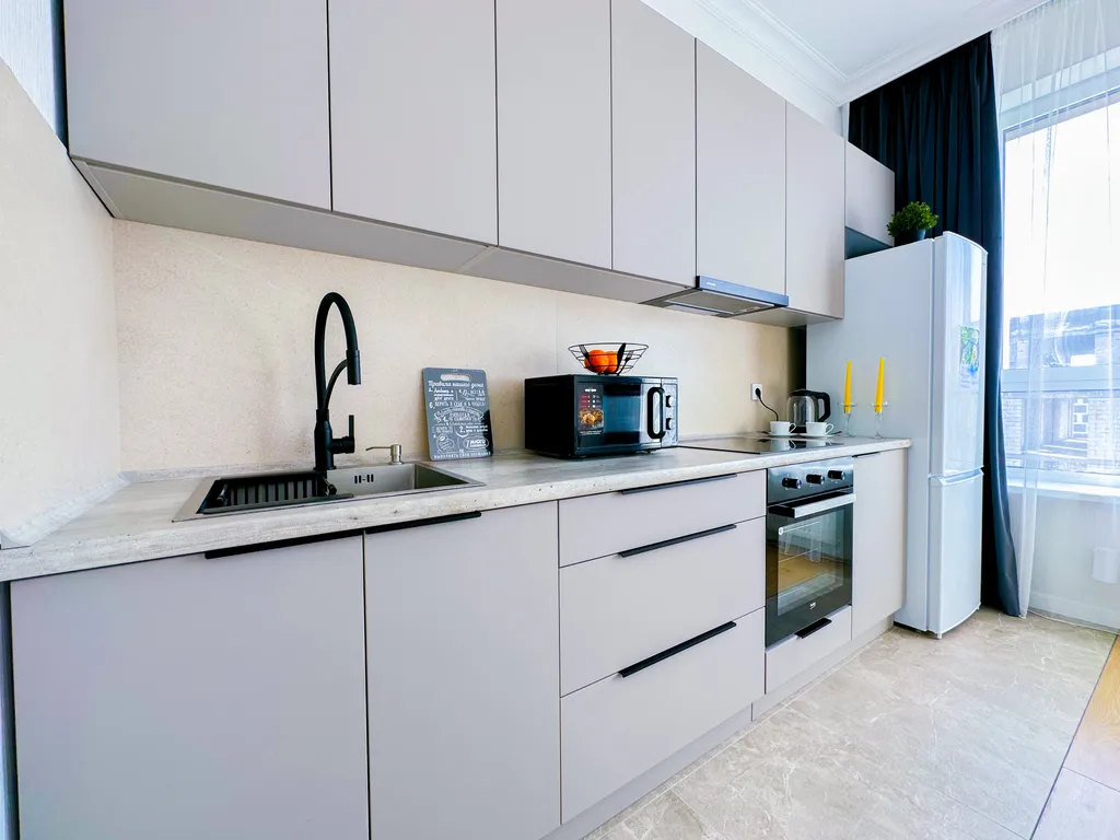 Рядом с Хан Шатыр, центр города Астана grand turan business