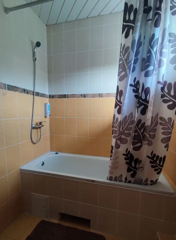 Просторная, светлая квартира в центре поселка Агой