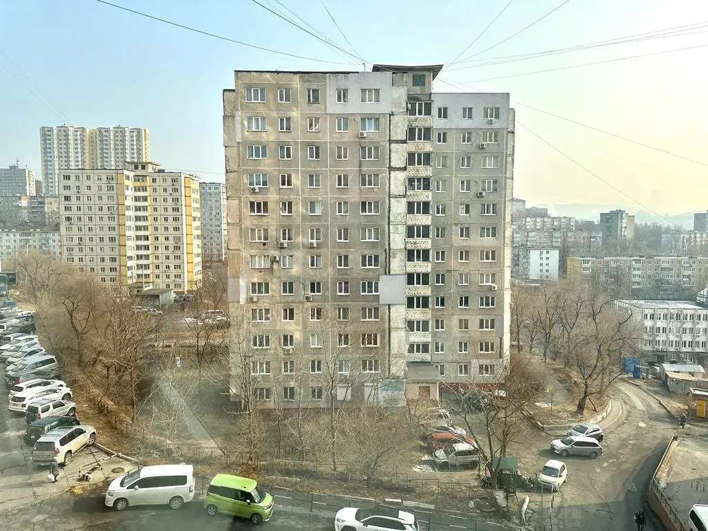 Апартамент с двумя окнами в топовой локации рядом с морем