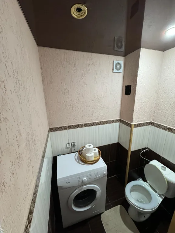 Светлая трёхкомнатная квартира с ремонтом рядом с морем и парком