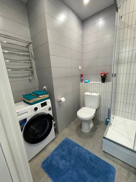 Новая, уютная студия с великолепной локацией