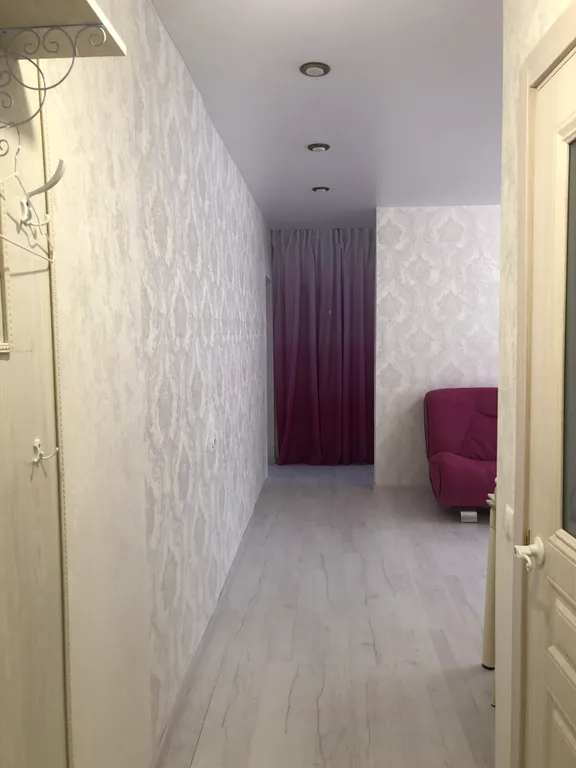 Квартира с 2 отдельными спальнями и кухней-гостиной, рядом с Елкой