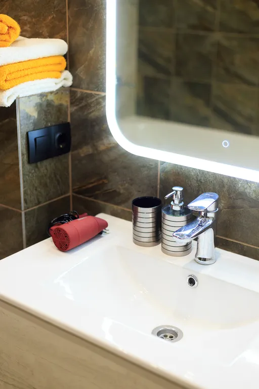 Стильная 2-комнатная квартира бизнес-класса в ЖК Солнечный город