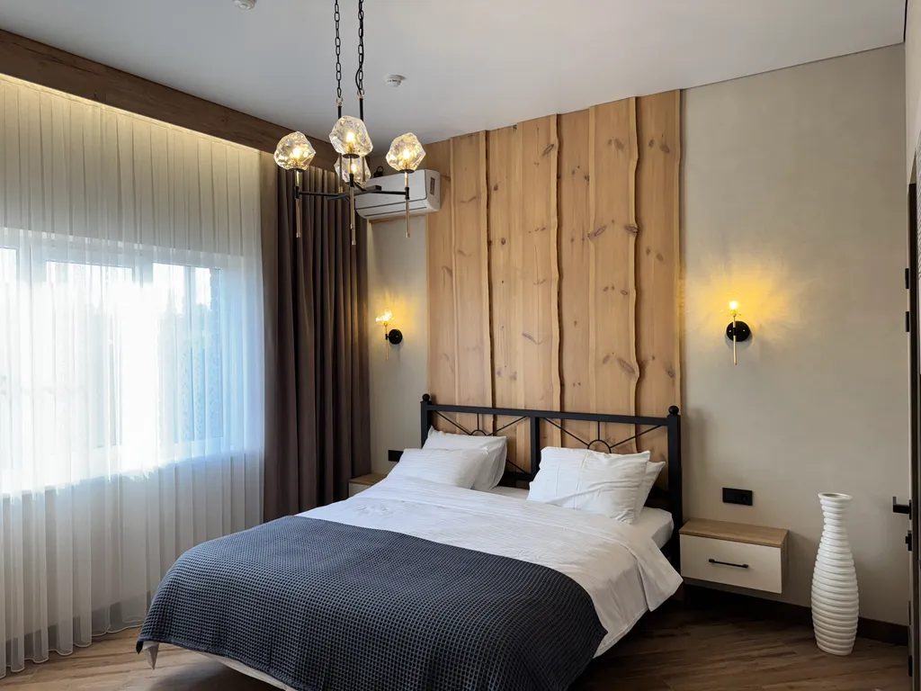 Вилла с бассейном и сауной вблизи леса