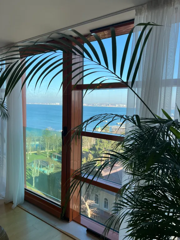 Квартира золотая бухта премиум с видом на море