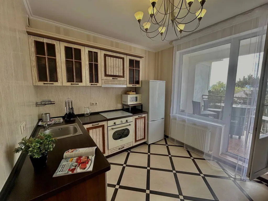 Квартира 3-комнатная квартира с террасой в Сосновой роще — Геленджик