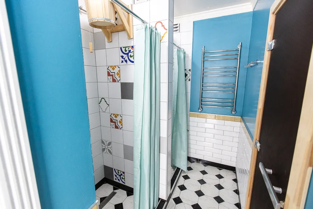 8-комнатный Дом