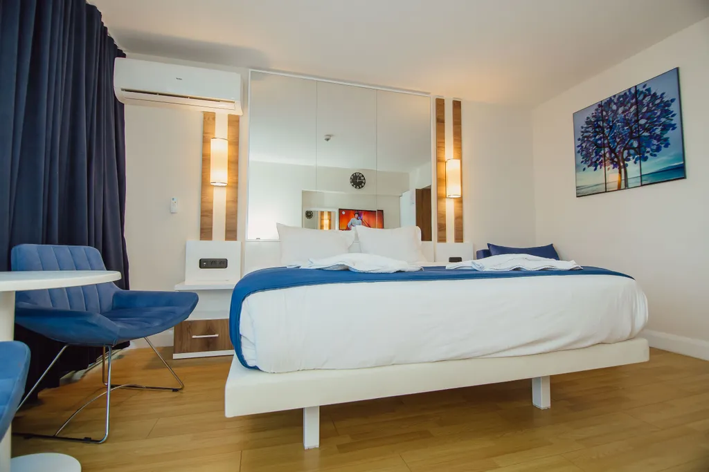 Студия с видом на море