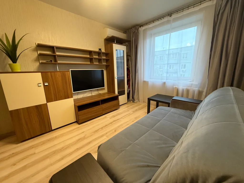 Уютная однокомнатная квартира — аренда посуточно в Серпухов