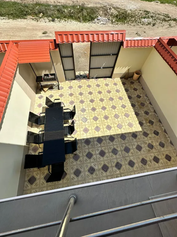 Комфортабельный таун у берега Каспийского моря