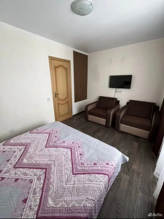 Уютный уголок у моря, село Небуг