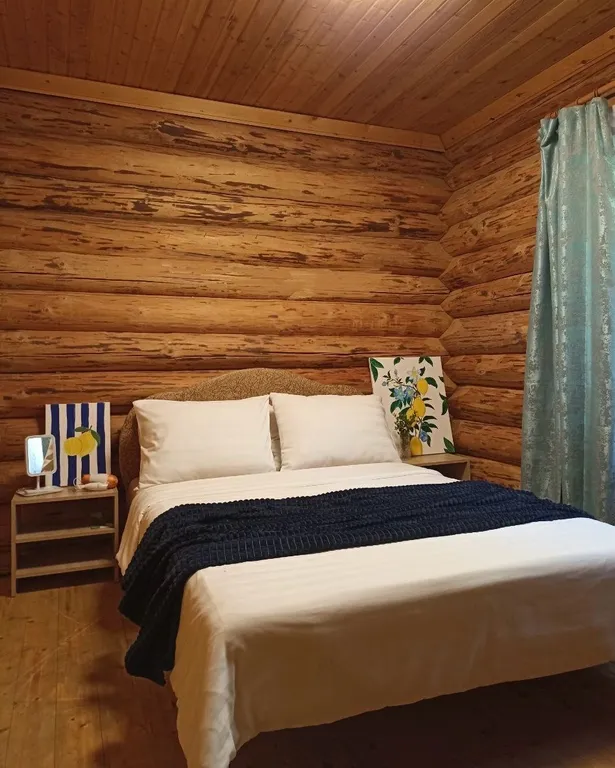 Двухкомнатный домик в 7 мин. от моря в тени деревьев с парковкой (№3)