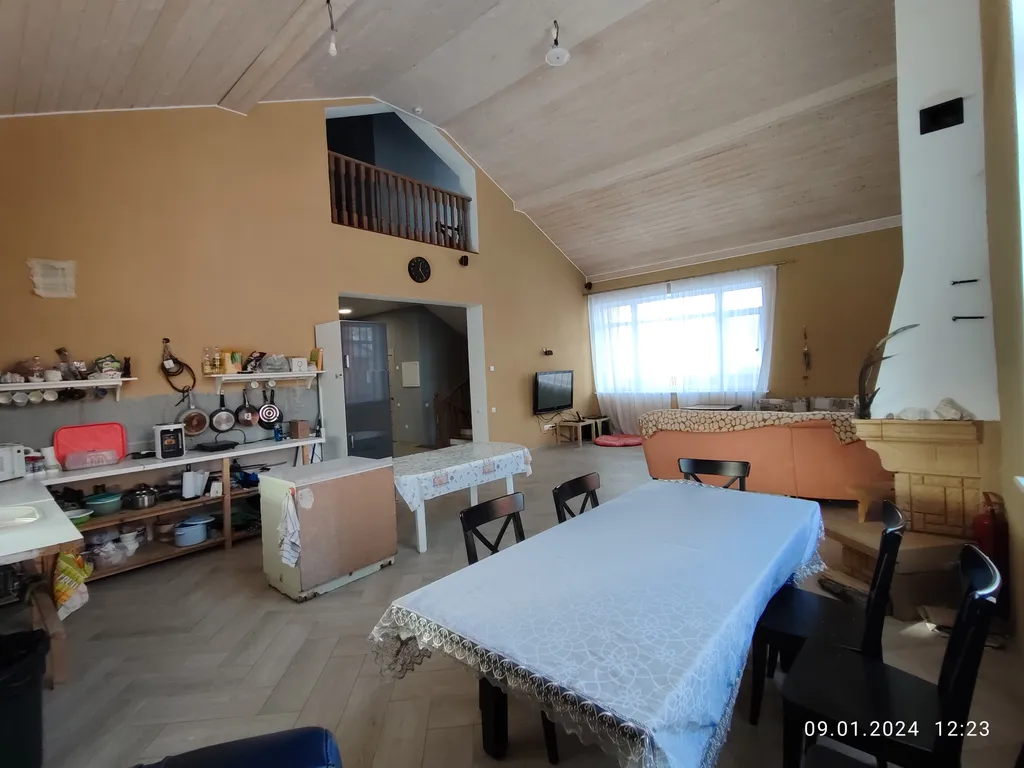 Добрый дом с баней и большим залом-камином