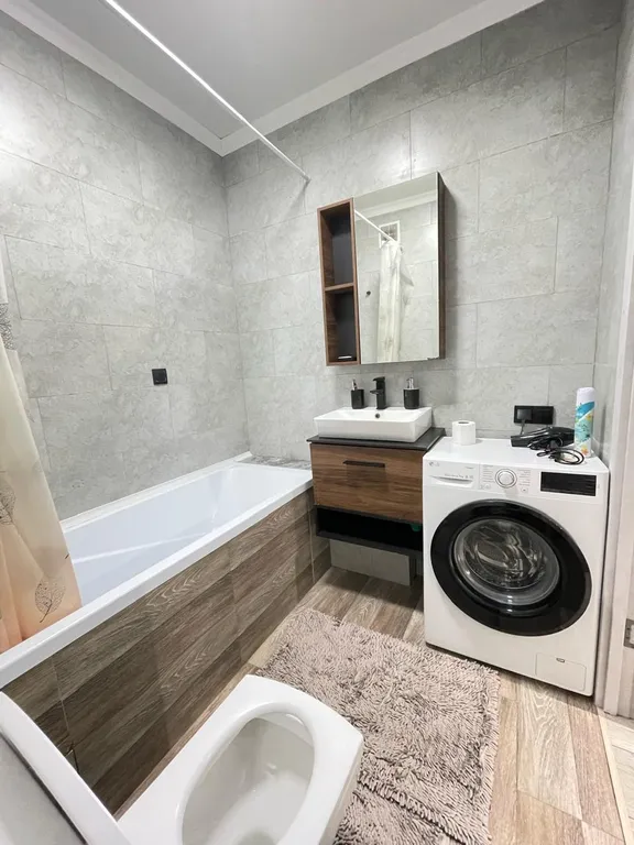 Квартира Современная однокомнатная — Алматы