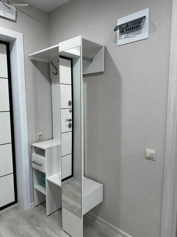 Свободные апартаменты у моря с бассейном