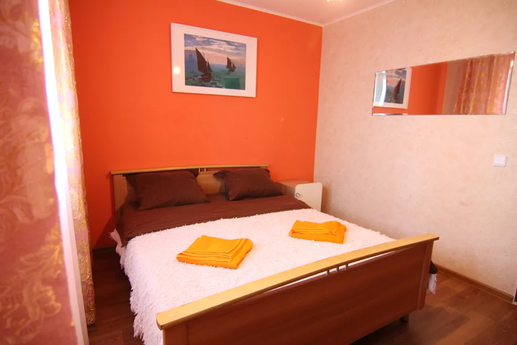 Квартира в спальном районе — аренда посуточно в Сосновый Бор