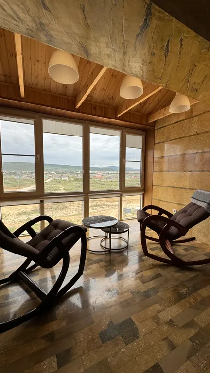 2-этажные апартаменты с видом на море и горы