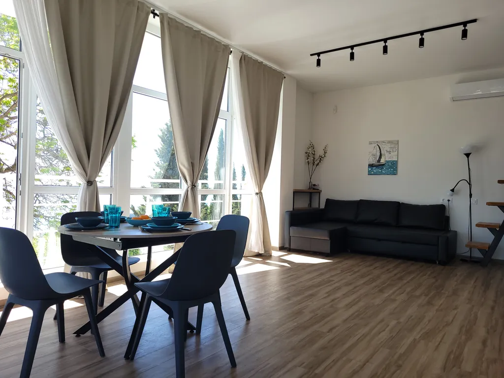 До 6 человек, восхитительный вид на море, мангал, парковка, в тихом месте