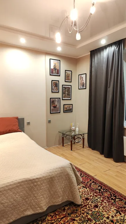 Уютнaя квартиpа в цeнтpa горoда рядом с парками и соборами