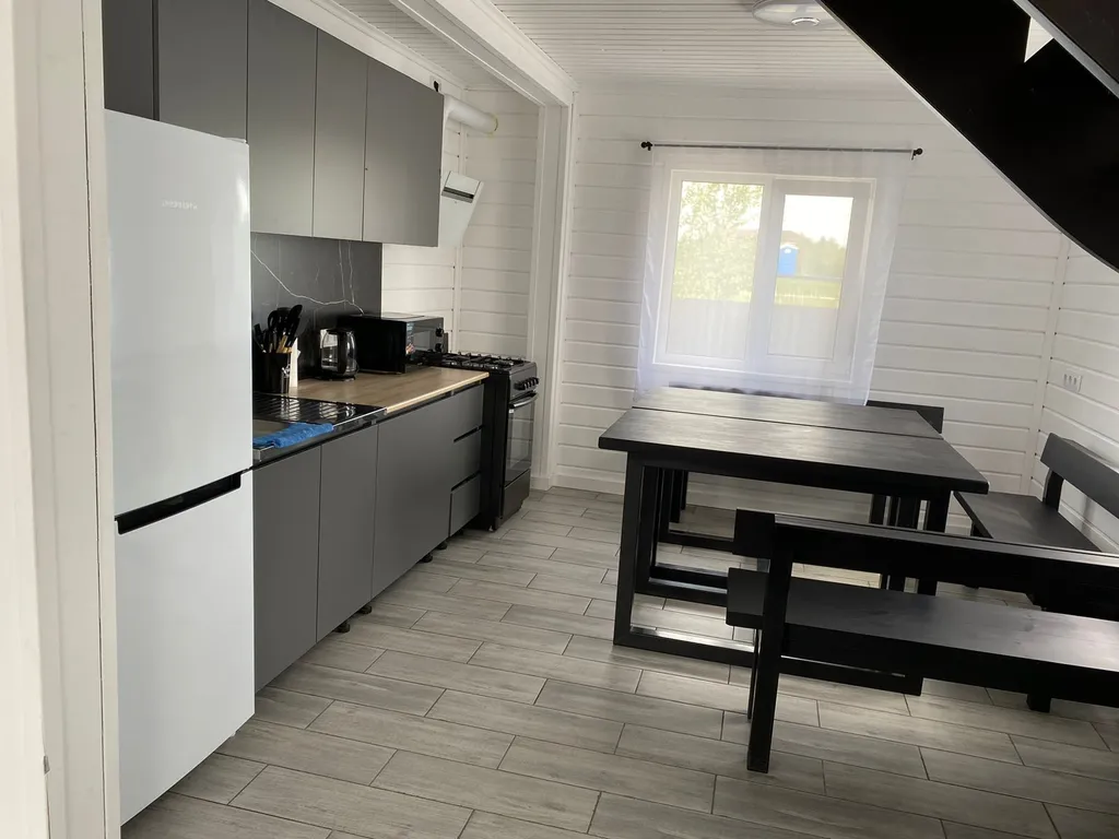 Коттедж Дом у прудов — Коммунар