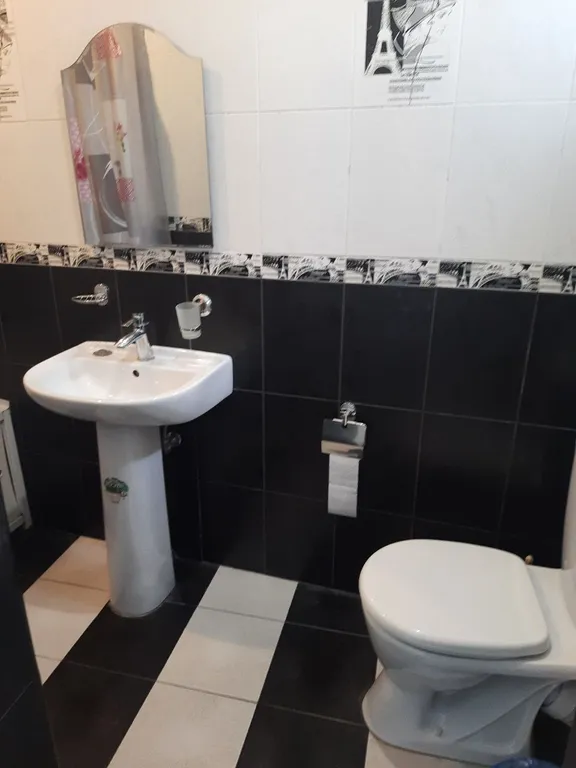 Четырехместный номер стандарт с санузлом, кондиционером, отоплением