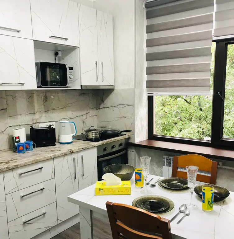 Новый Апартамент рядом с ЦУМом и ГУМом