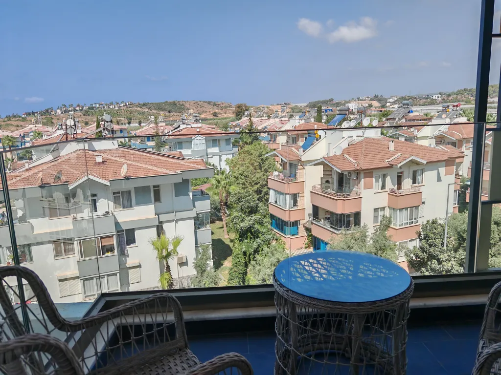 Квартира в Azura World c видом на бассейн и аквапарком